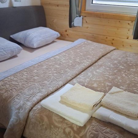 זבליאק Apartman A&J מראה חיצוני תמונה